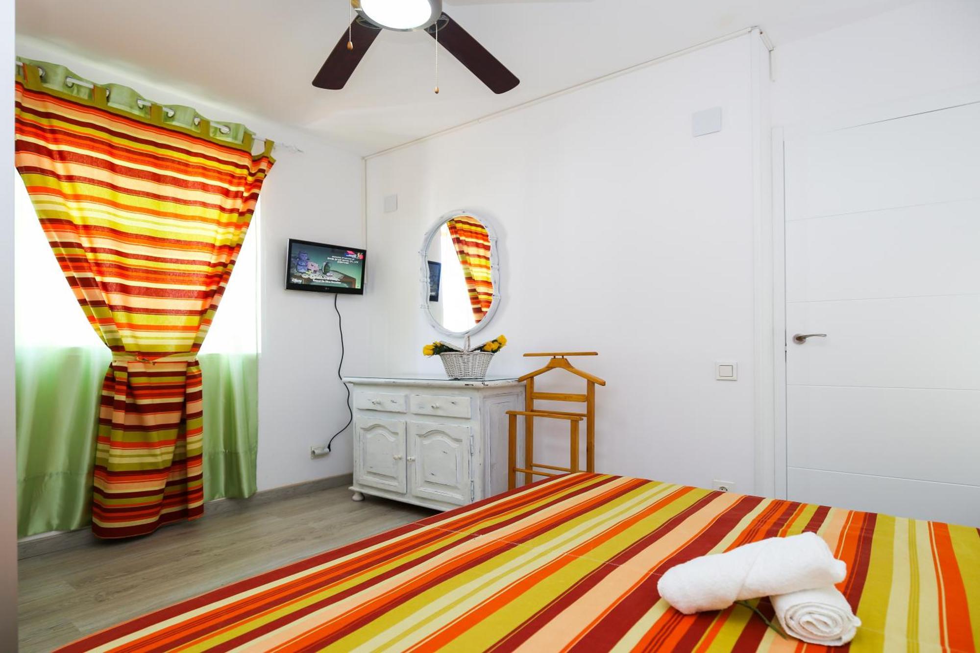 Punta Prima Roma Planet Costa Dorada Apartment La Pineda Exterior photo
